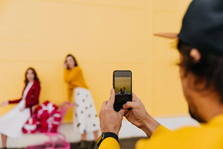 how to use snapchat for business